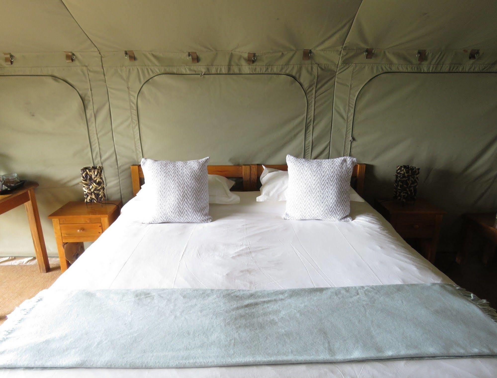 Woodbury Tented Camp - Réserve animalière d'Amakhala Extérieur photo