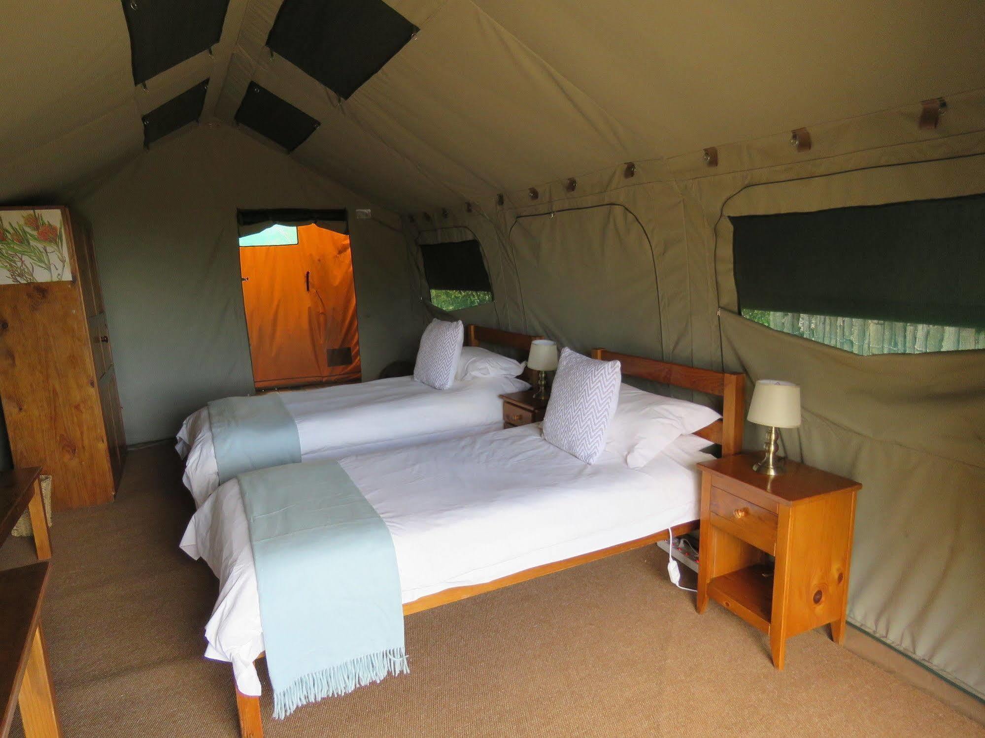 Hotel Woodbury Tented Camp - Réserve animalière d'Amakhala Extérieur photo